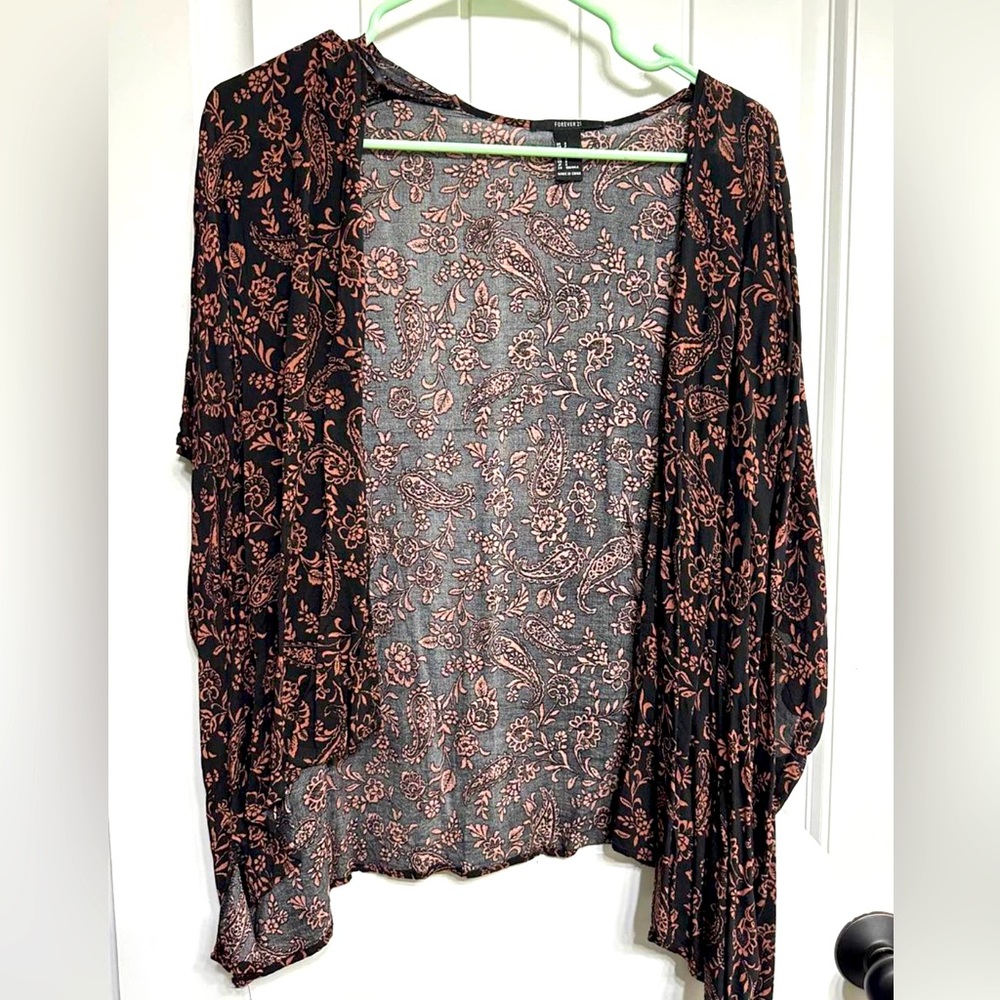 Forever 21 Black and Rose Gold Kimono Size Small
